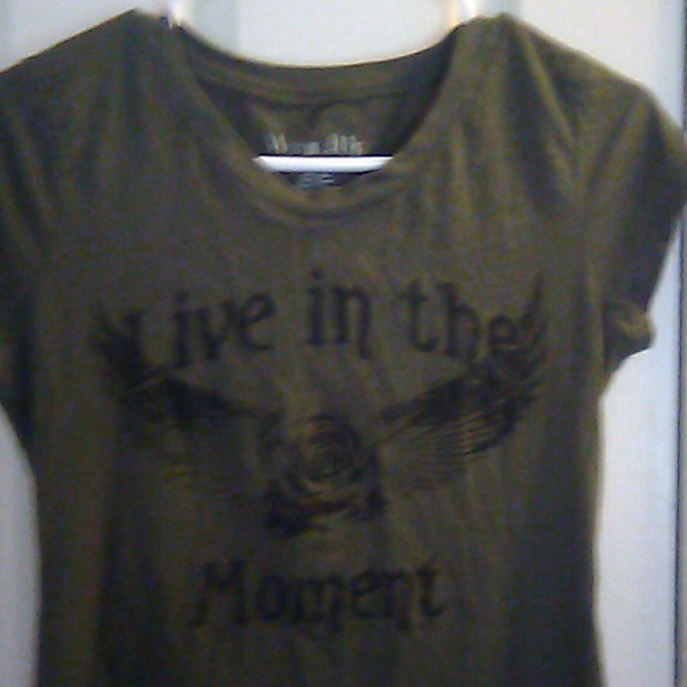 Logo tee - Picture 3 of 3